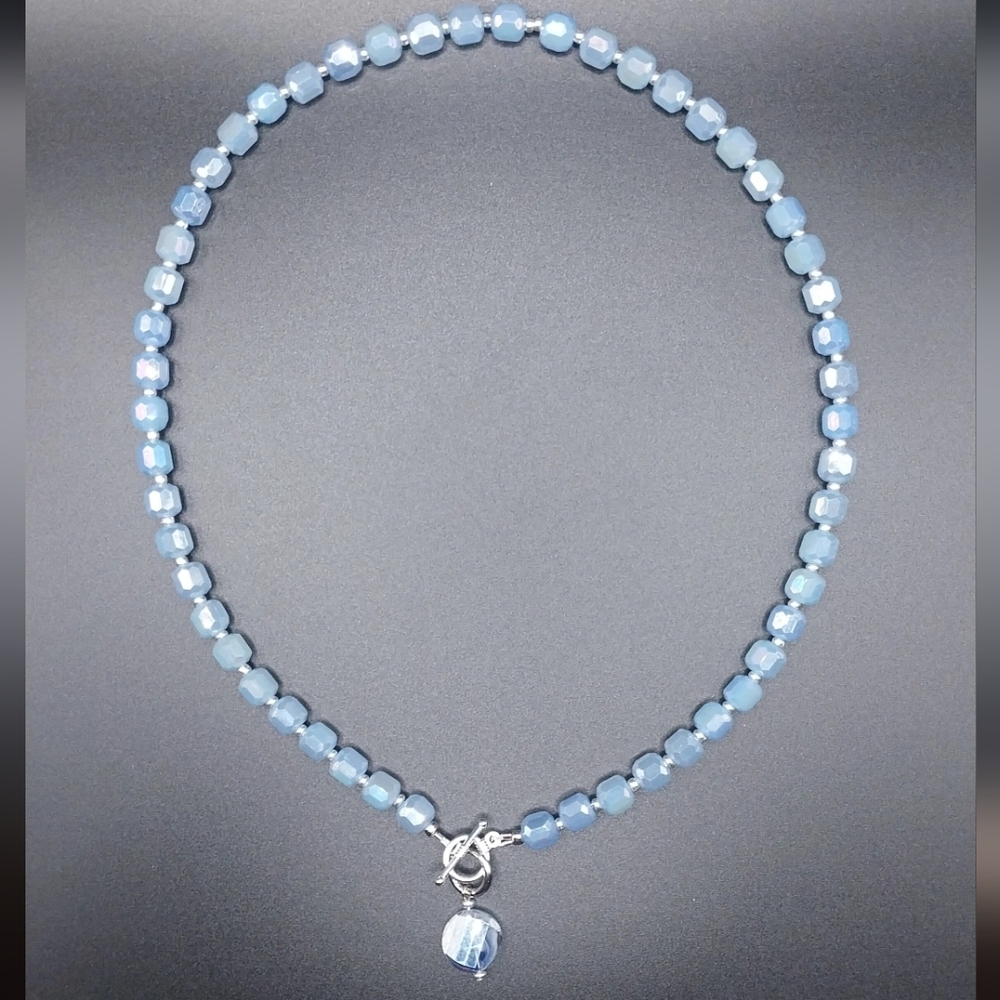 Elegant Blue Beaded Necklace